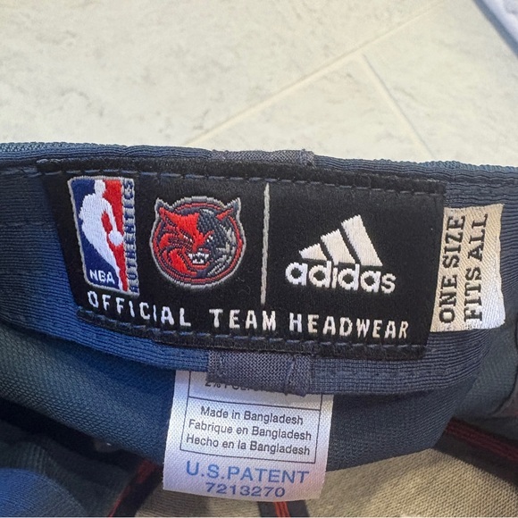 Vintage Charlotte Bobcats Adidas NBA Hat – Official Team Headwear – One Size - Picture 5 of 6